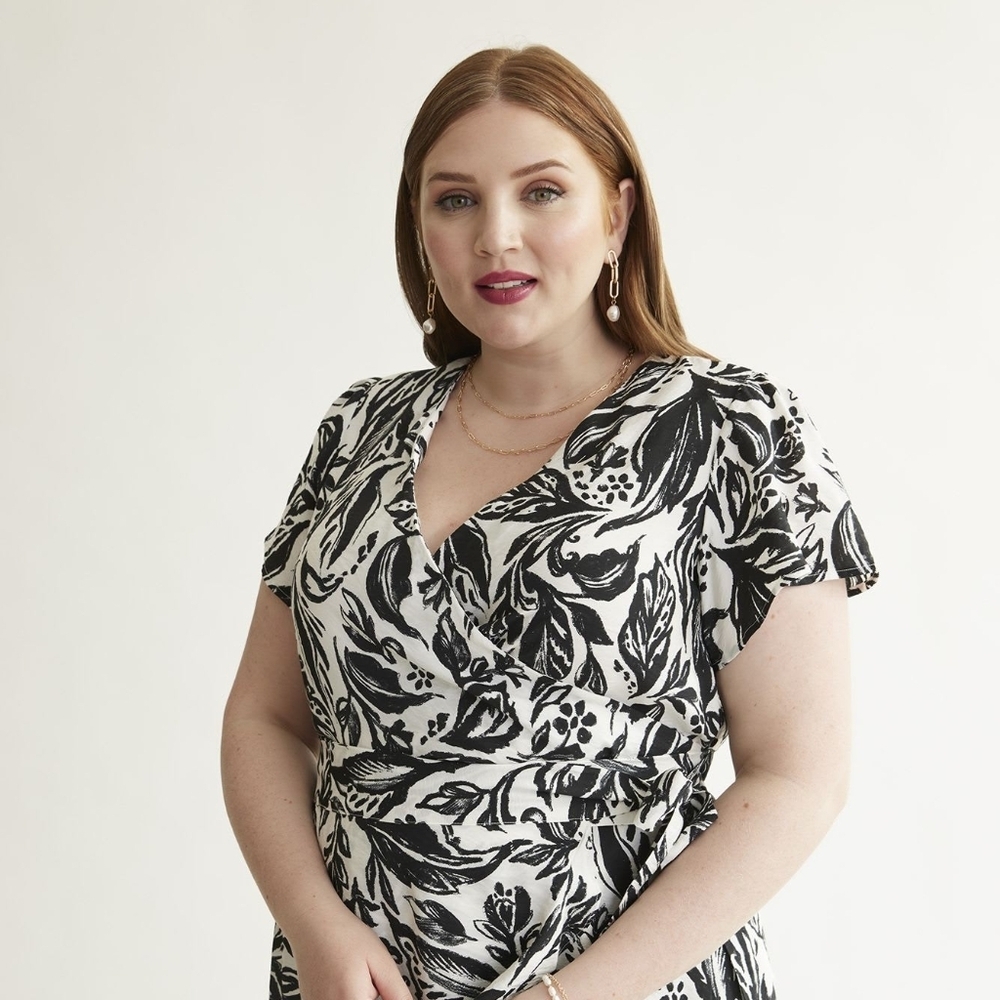 Penningtons Black White V-Neck Wrap Blouse Top Short Sleeves Dressy Office 2X